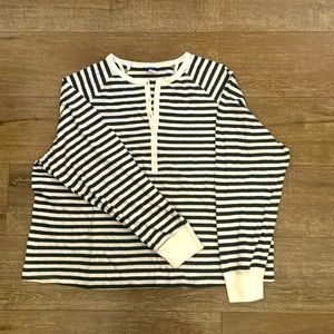 Women’s Old Navy size 2X long sleeve Henley
